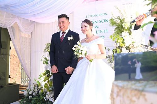 Hành Trình Tình Yêu của Mai Linh và Trần Sơn